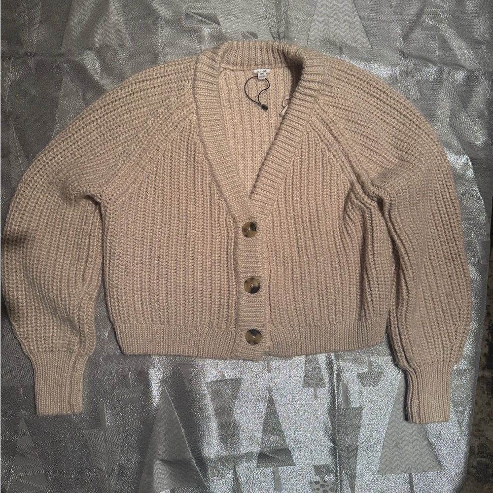 GARAGE Women's beige Button Front Crop Sweater Top - Medium NWOT